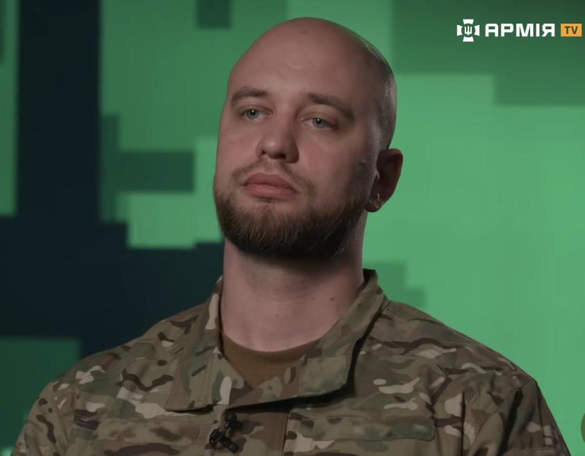 Неймовірна історія з фронту: розвідник випадково знайшов батька після десятиліть розлуки