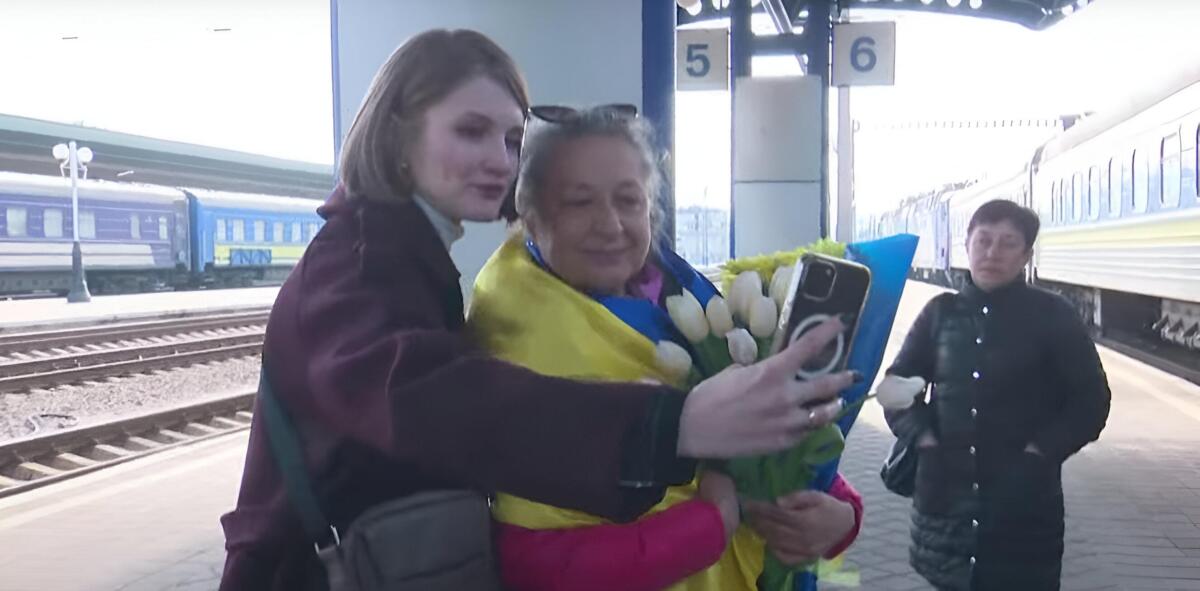 ГУР провело успішну операцію зі звільнення української вчительки з полону окупантів