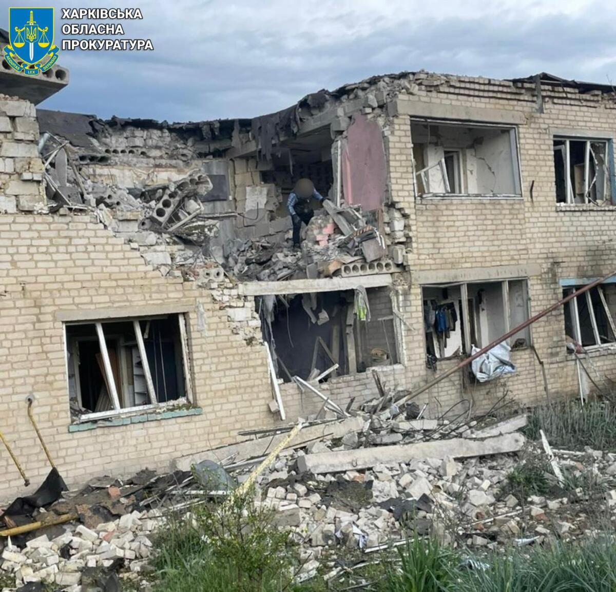Авіаудар по Куп’янщині: поранено двох жінок, пошкоджено будинки й пошту