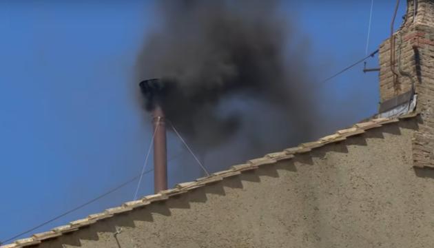 Конклав знову не зміг обрати Папу Римського (ВІДЕО)