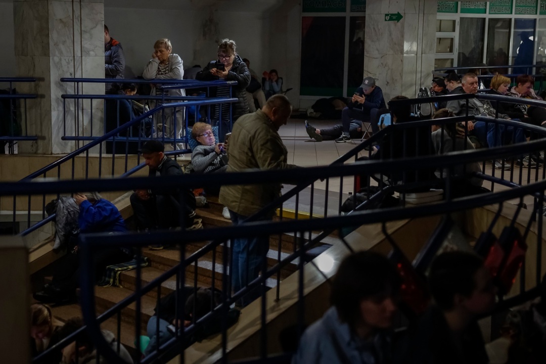 Під час трьох останніх ворожих повітряних атак кияни масово ховались у метрополітені