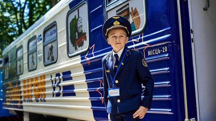 Укрзалізниця організовує безкоштовні екскурсії до Дня захисту дітей