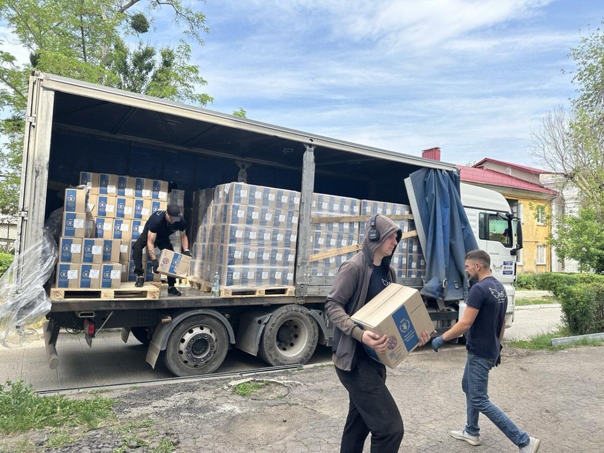 Громади Донеччини отримали понад 280 тонн гуманітарної допомоги за тиждень
