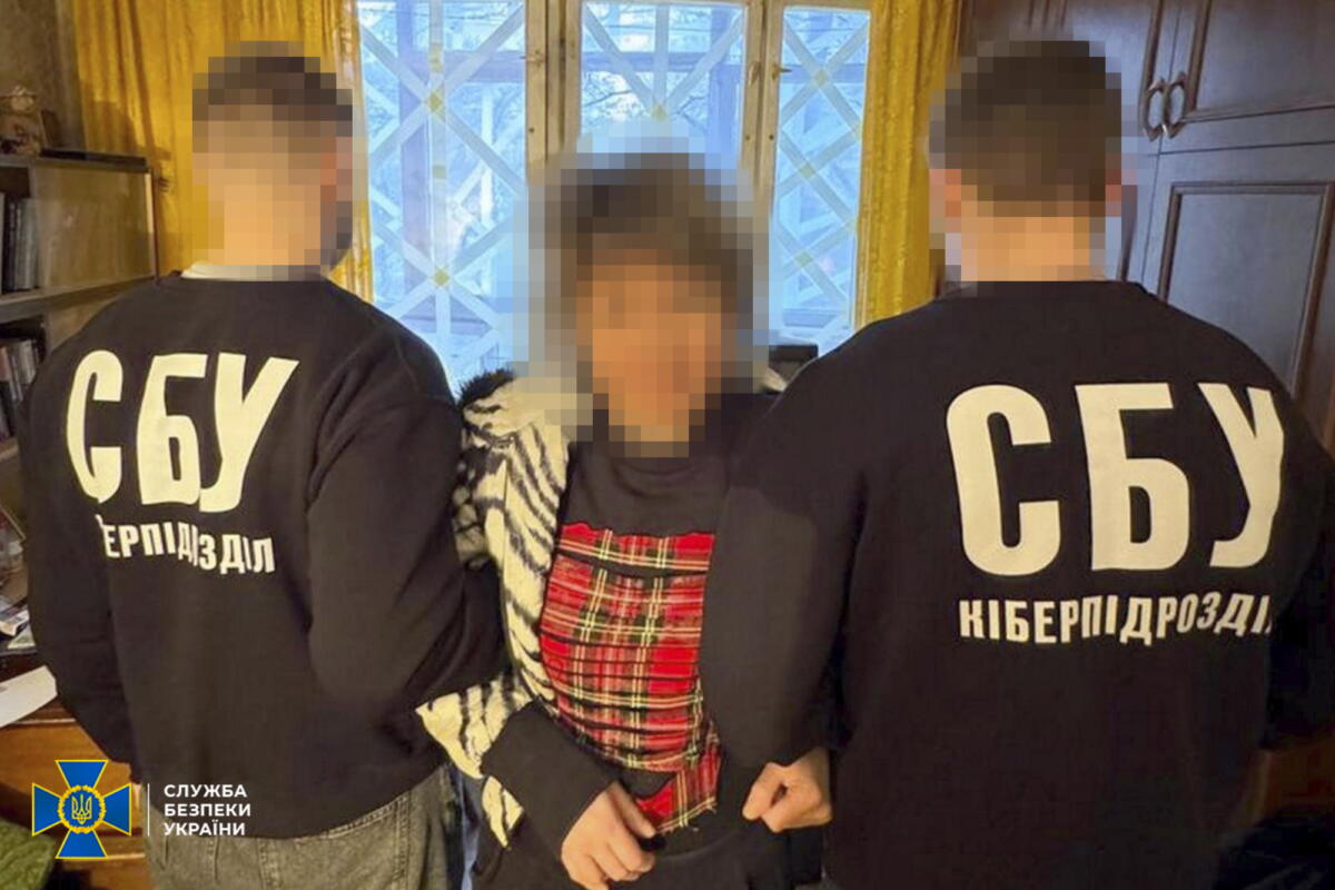 Коригувала удари і готувалась до окупації: у Харкові викрили російську агентку