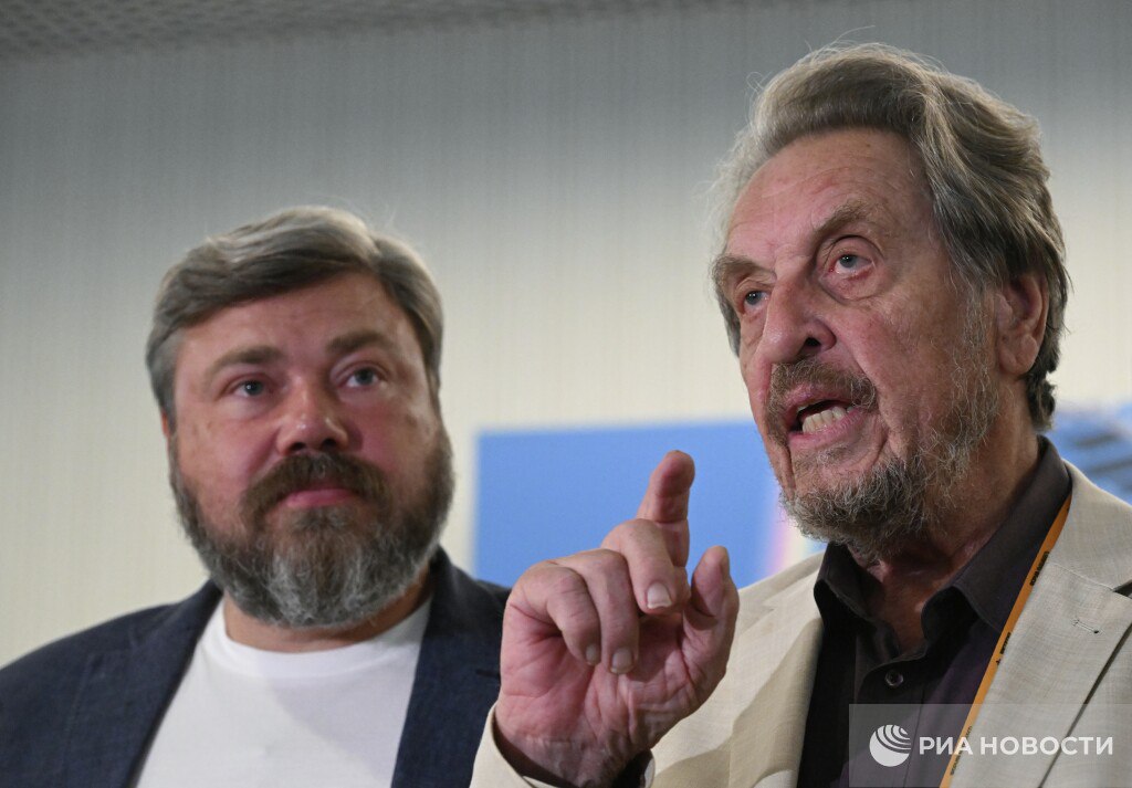 Батько мільярдера Ілона Маска назвав Путіна «людиною, що вражає»