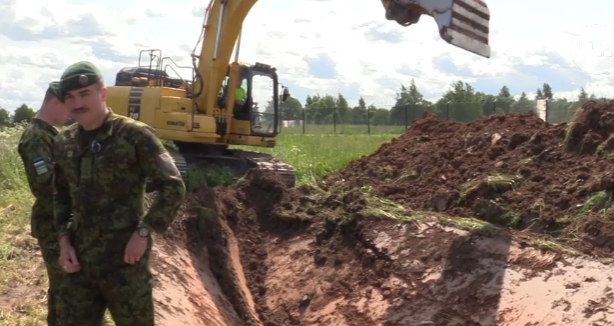 У південно-східній частині Естонії почали будівництво оборонних споруд на кордоні з Росією
