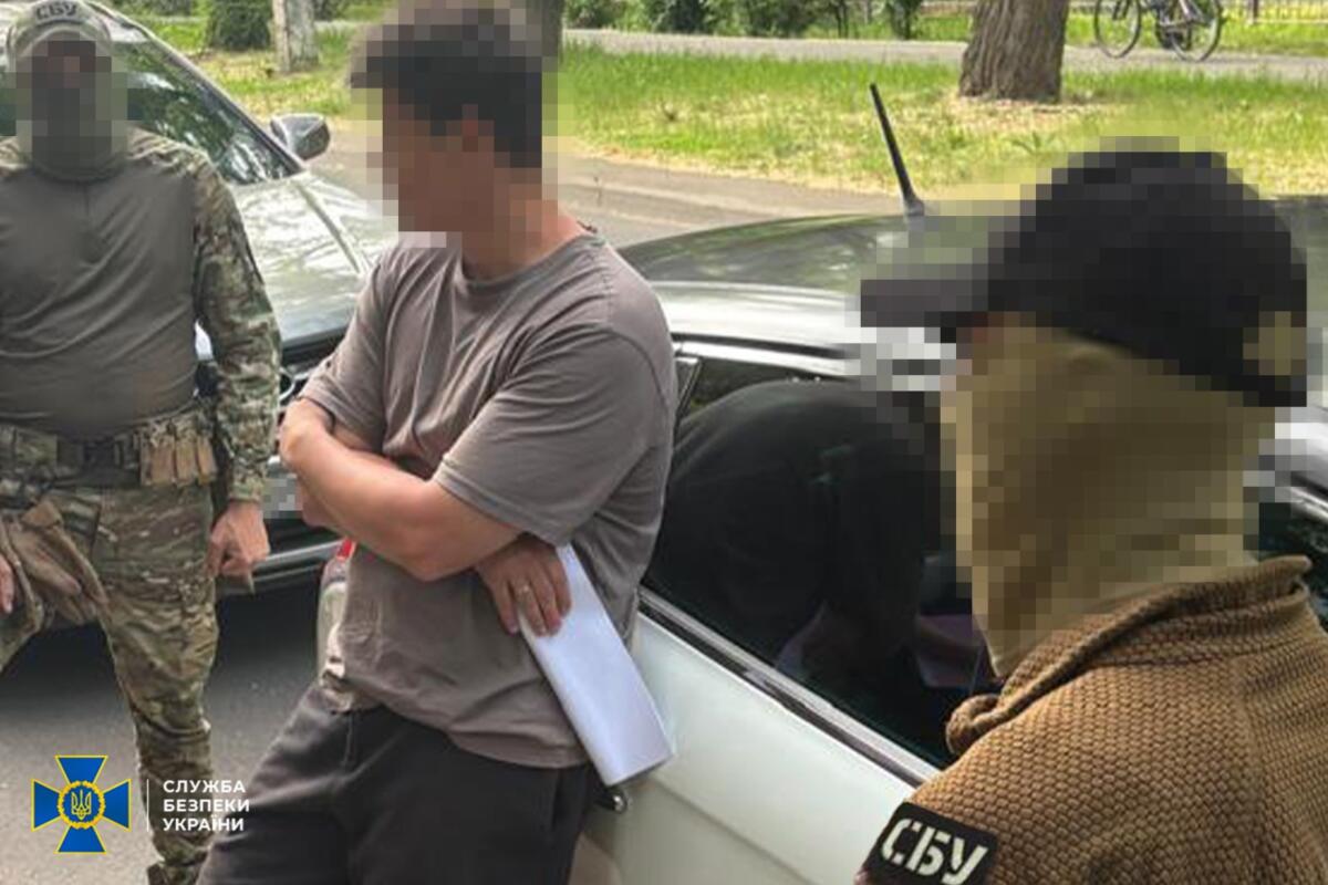 В Одесі викрито спробу підкупу чиновника оборонного підприємства