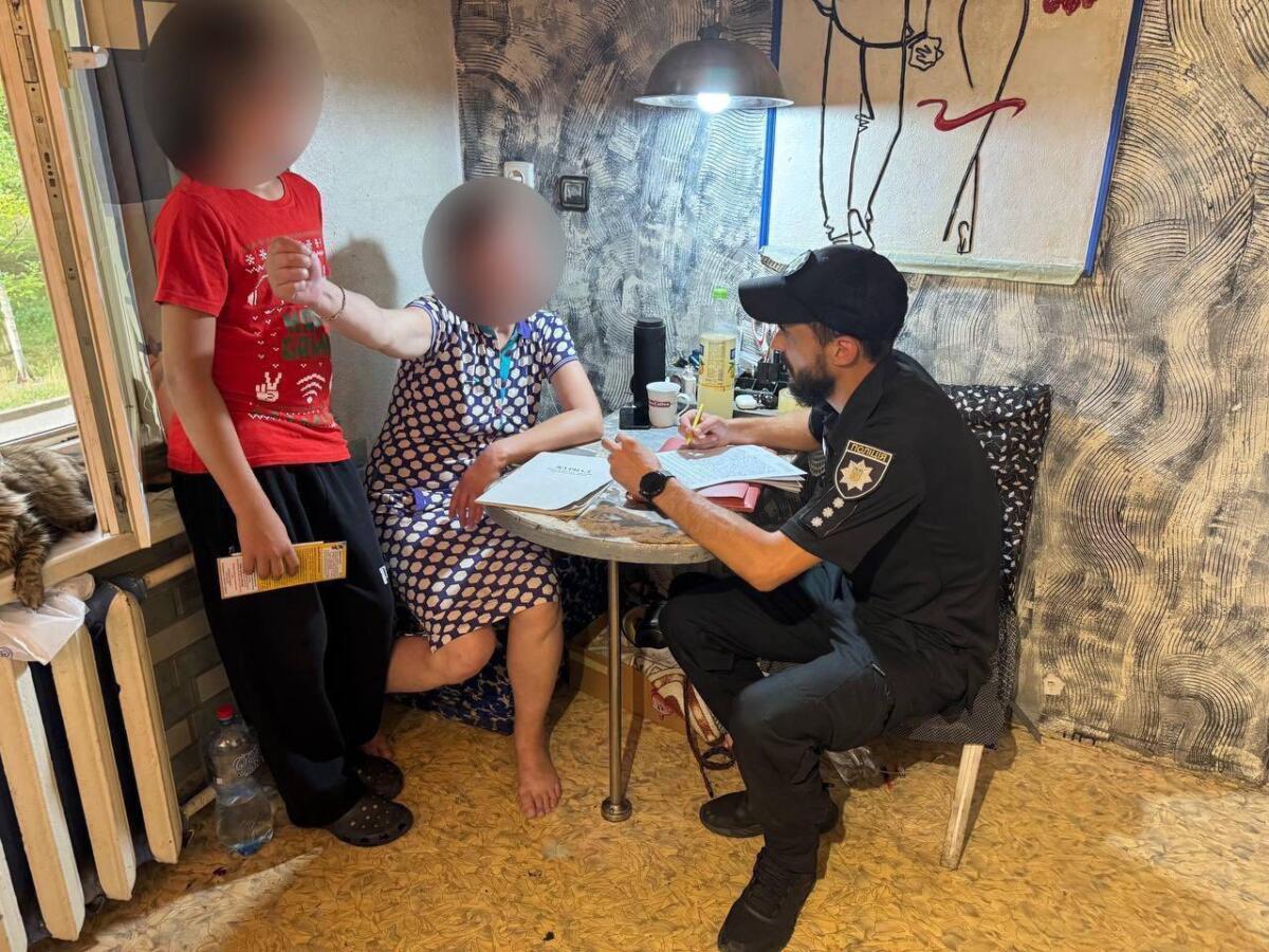 У Запоріжжі з даху вантажного вагона зняли двох підлітків