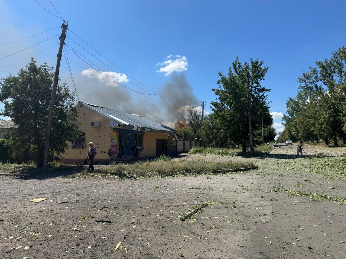 На Донеччині внаслідок ворожих ударів двоє загиблих та шестеро поранених мирних жителів