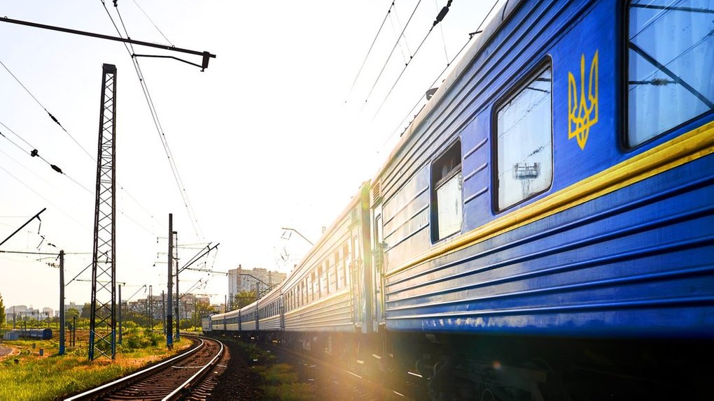 Укрзалізниця призначила на пікові дати липня додатковий поїзд Київ — Вінниця