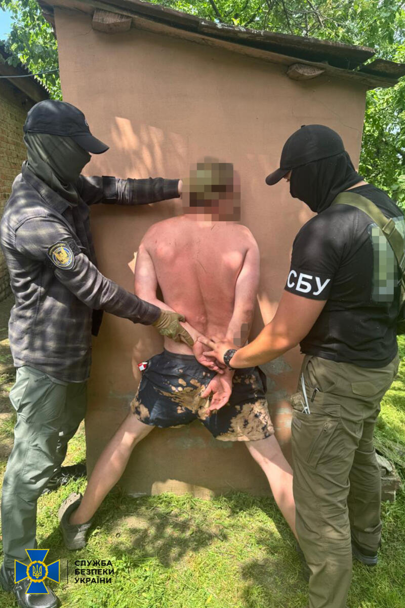 У Миколаєві затримано агентів фсб, які готували теракт біля обласного ТЦК (відео)