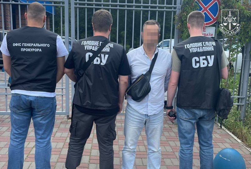 Начальник збірного пункту Київського ТЦК “вирішував питання” за хабарі
