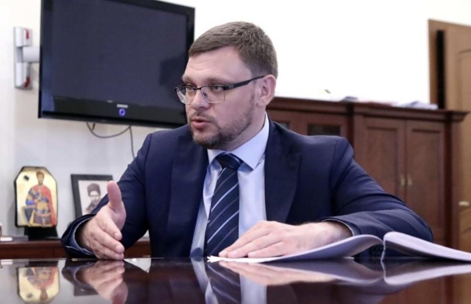 Директор НАБУ пояснив, що означає підозра віцепрем’єру Олексію Чернишову