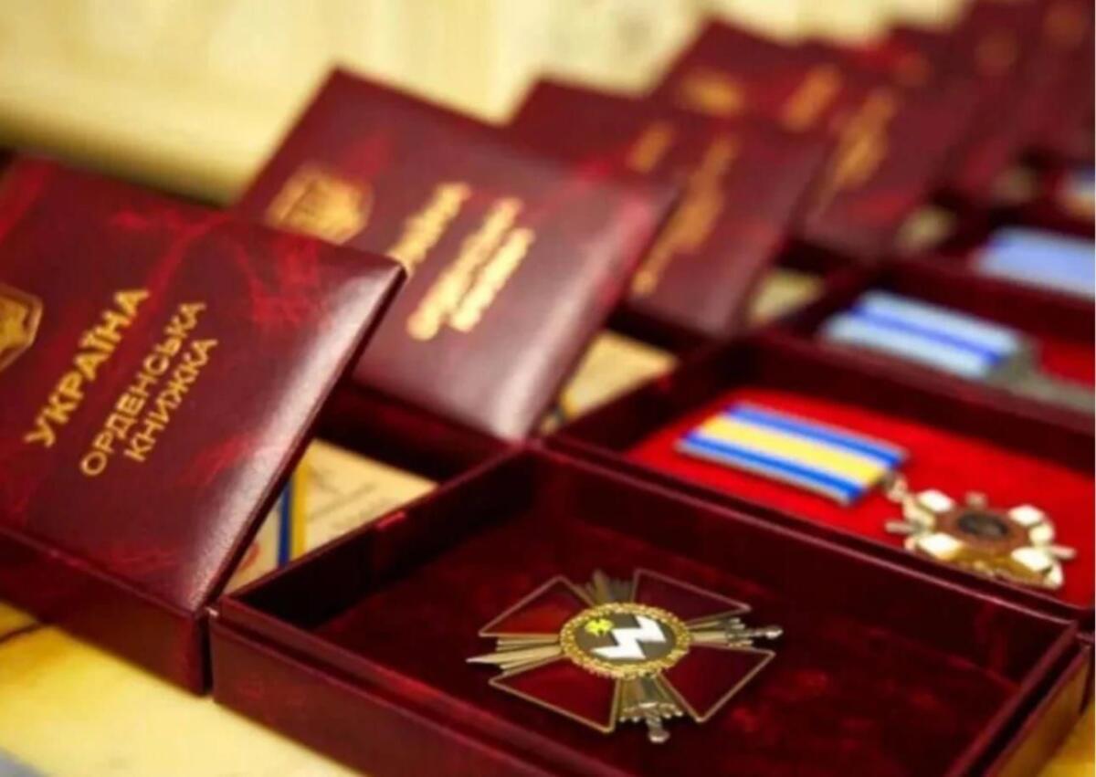 Процедуру нагородження військових за бойові заслуги скоротять до двох тижнів