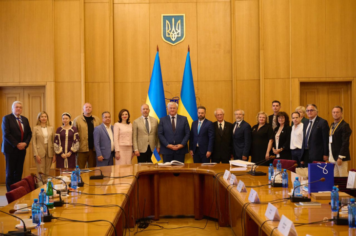 Світовий Конгрес Українців зібрав понад 75 млн доларів допомоги для України – МЗС