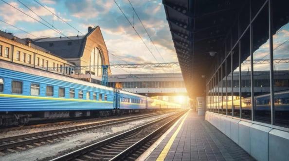 Укрзалізниця повідомила про тимчасові зміни для українських потягів до Угорщини