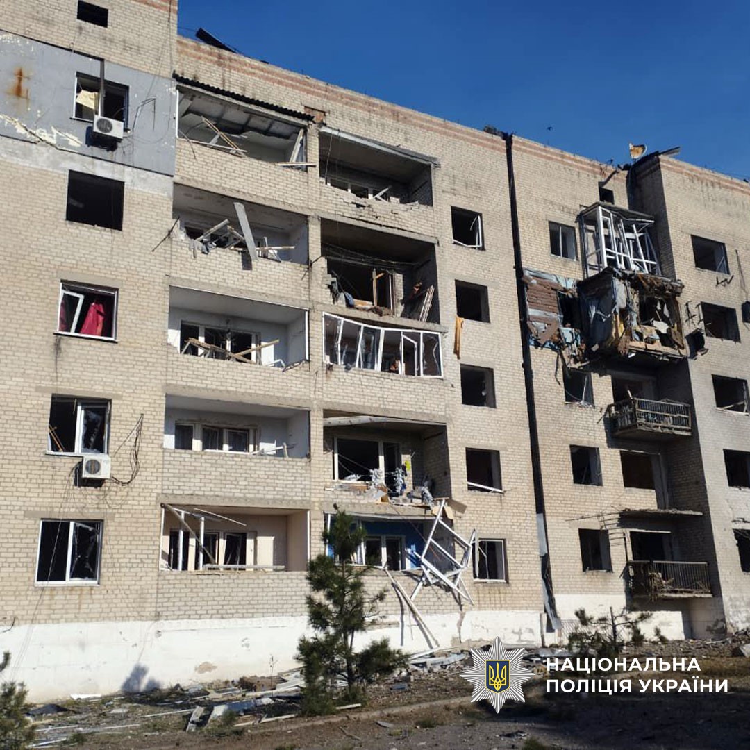 Окупанти б’ють по Донеччині дронами, бомбами та артилерією: двоє загиблих, 11 поранених