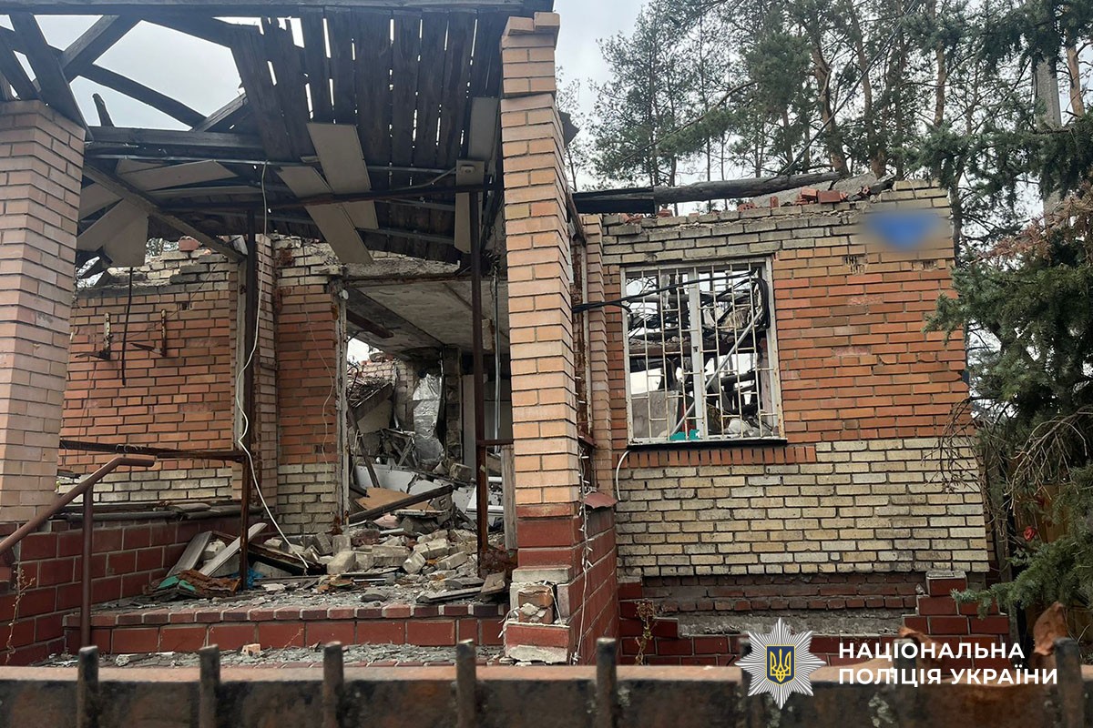 Російськими обстрілами за добу на Донеччині зруйновано понад 30 будинків
