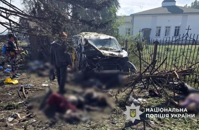 Російська пропаганда активно поширює фейк, що вбивство людей у Яровій під час отримання пенсій, здійснила Україна