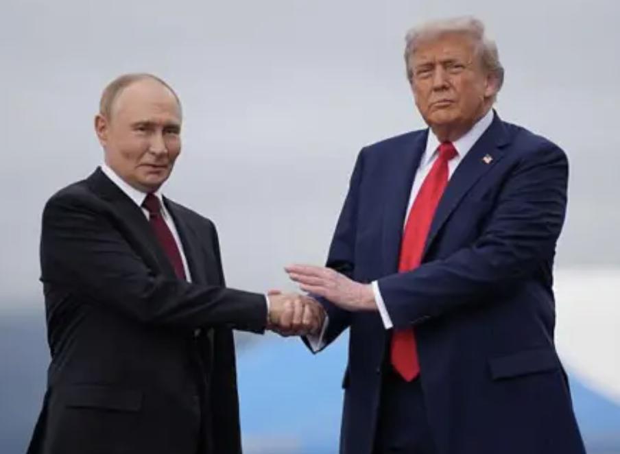 У ЗМІ розповіли, що зробив Путін після запрошення Трампа на Аляску