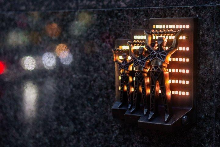 Мініскульптуру, яка присвячена українським енергетикам, відкрили у Києві