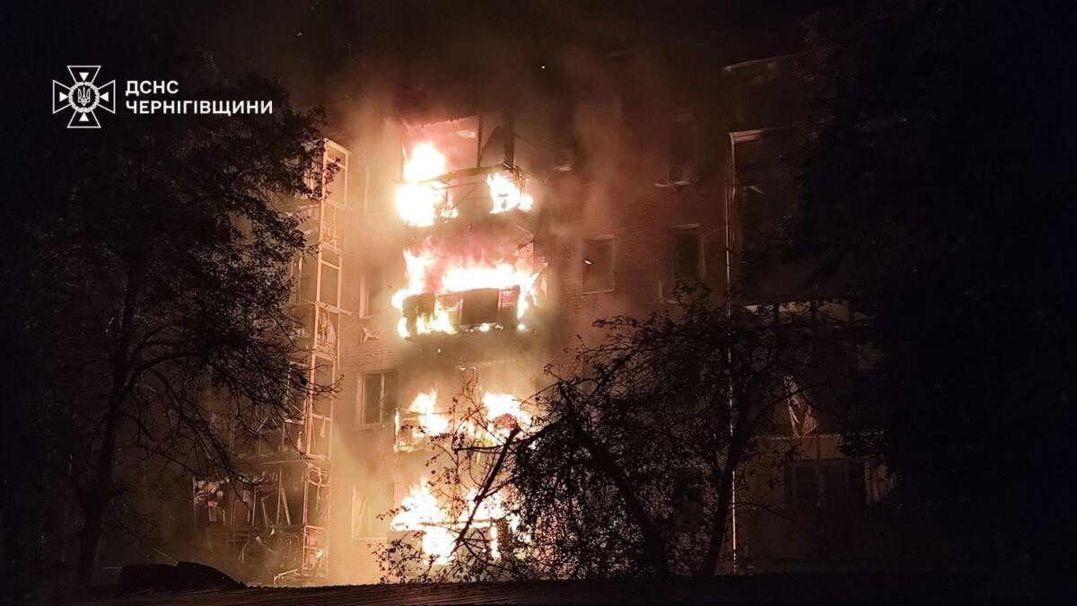 Вночі росіяни атакували Ніжин: у ДСНС показали наслідки