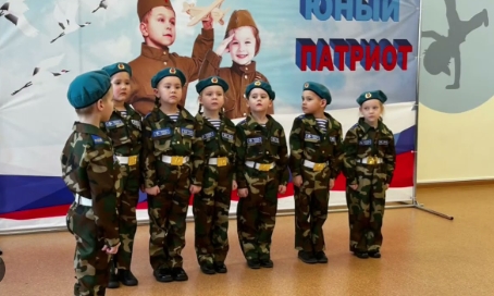 У Росії дітей готують до війни вже з дитячих садків (фото)