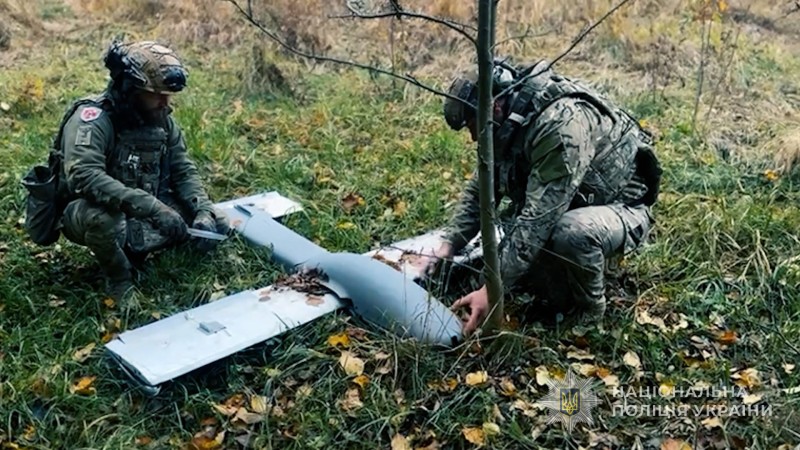 Грибники знайшли ворожий БПЛА у лісі на Сумщині (відео)