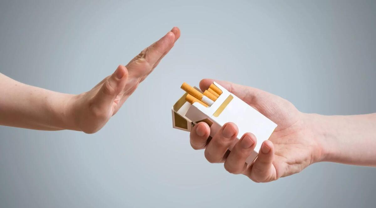 Українці назвали найбільш ефективний спосіб боротьби з курінням