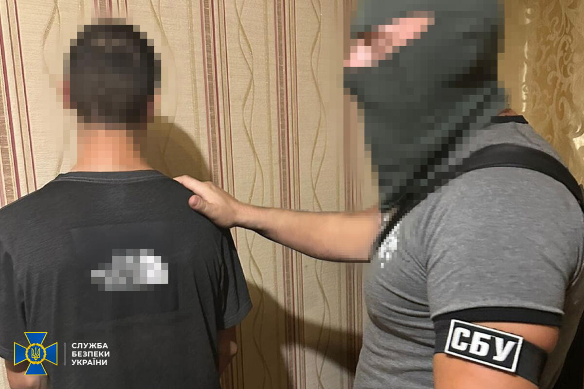 Українські правоохоронці викрили завербованого РФ студента, який виготовляв бомби для терактів