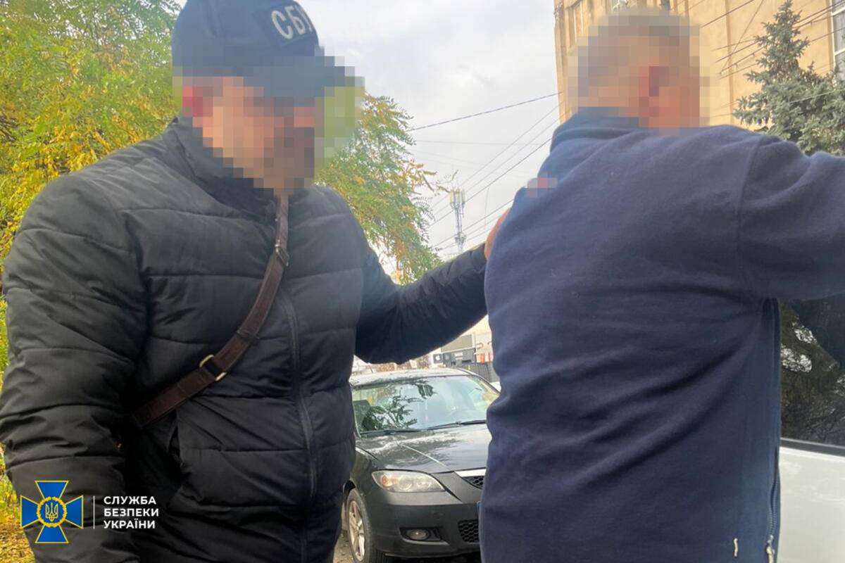 Українські правоохоронці викрили ще одного колаборанта, який під час окупації Херсона співпрацював із росіянами