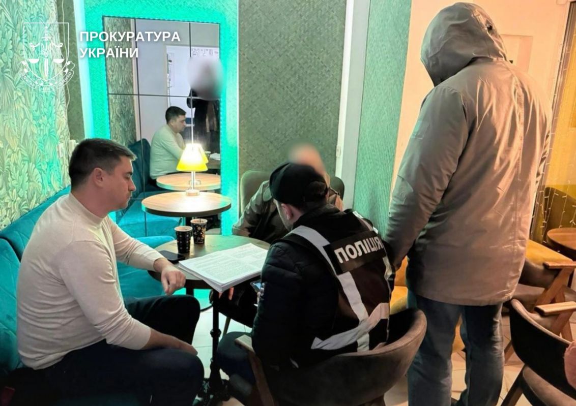 «На лазерну зброю»: шахраї видурили в американського волонтера понад 85 тис доларів