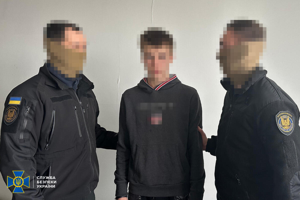 За подвійний теракт у Дніпрі затримано 16-річного переселенця з Сум