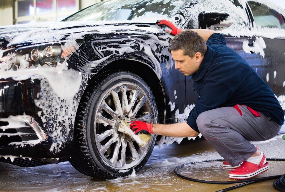 Зимовий догляд за авто: мити треба частіше, ніж думає 90% водіїв