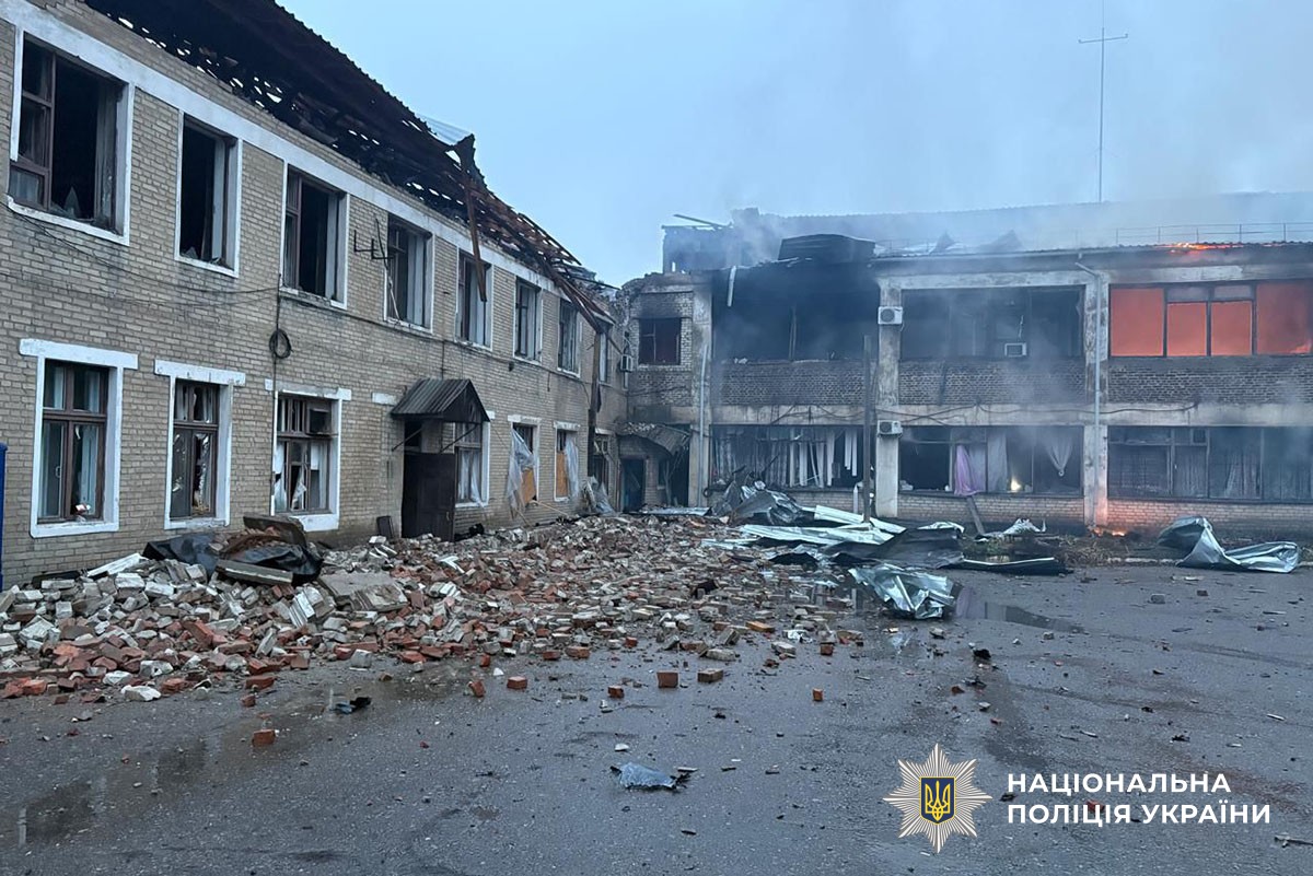 Поліція повідомила про наслідки ударів росіян по Донеччині: є загиблі та поранені