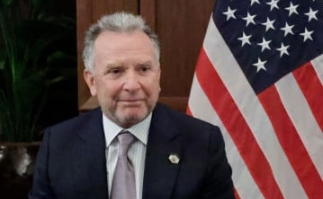Пропагандисти вихваляються, що ВІткофф передав ящик червоної ікри Трампу