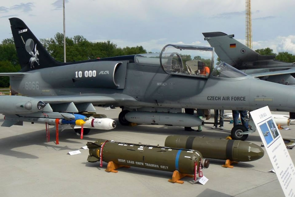 У Міноборони Чехії виступили проти продажу Україні літаків L-159