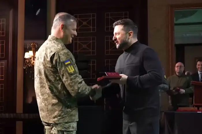 Колишній народний депутат Олег Ляшко отримав нагороду з рук Президента України Володимира Зеленського