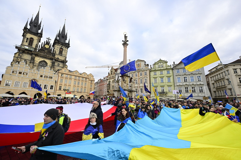 До роковин початку повномасштабного вторгнення РФ у світі відбулися акції на підтримку України