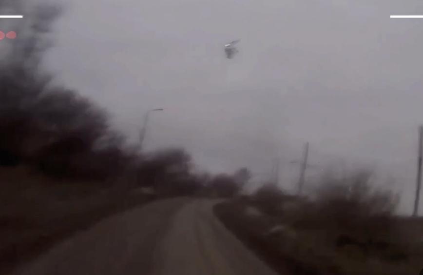 У мережі показали, як військовий 156-ї ОМБр збив FPV-дрон російських окупантів