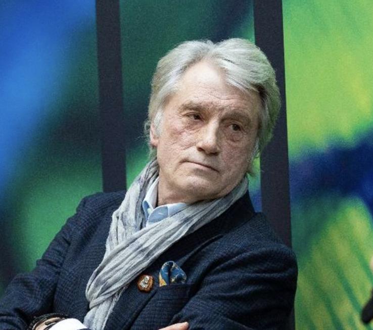 Ющенко закликав повернути шаг і завершити «деокупацію» фінансової системи України