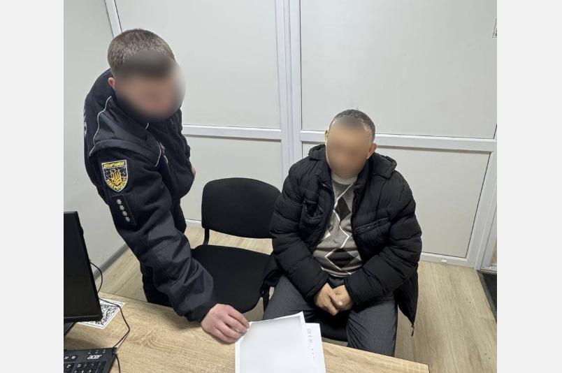 Правоохоронці затримали чоловіка, який ошукав родичів військового ЗСУ, що зник безвісти