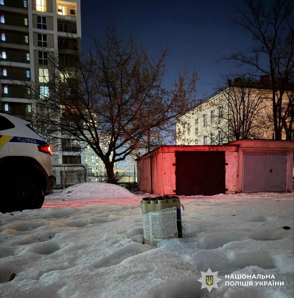 У столиці поліція знайшла підлітка, який запустив салют в останній день зими
