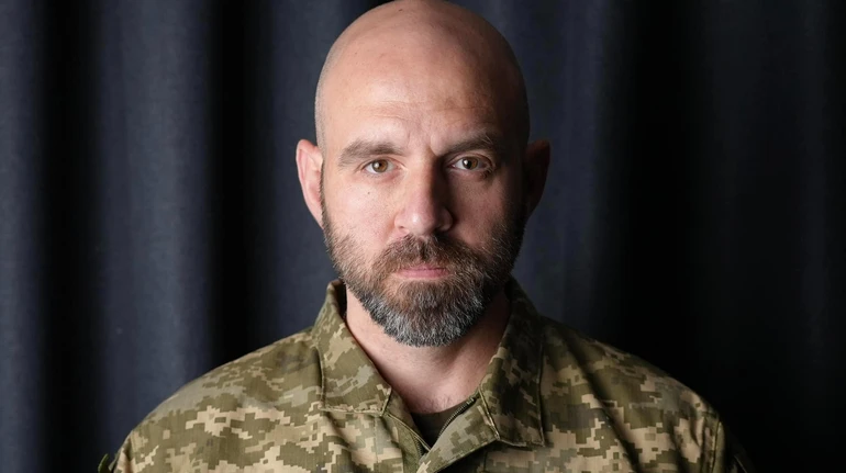 Сержант Збройних сил України Павло Казарін визначив переваги та недоліки нової системи змін в армії