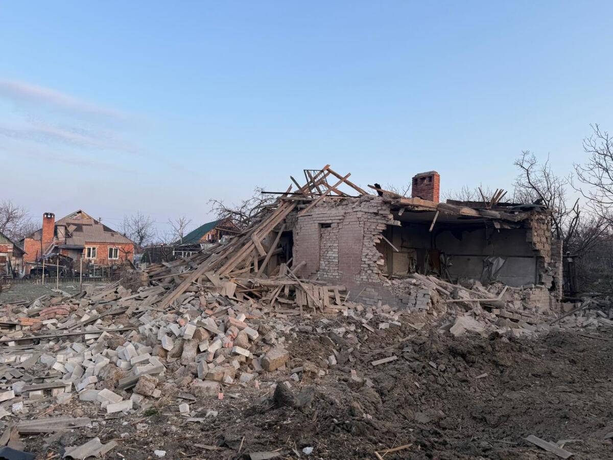Росіяни скинули на Слов’янськ дві авіабомби: серед поранених – дитина