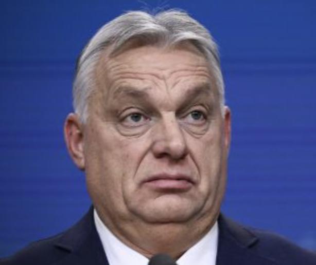 Зеленський пожартував над Орбаном: “Наші хлопці йому подзвонять”