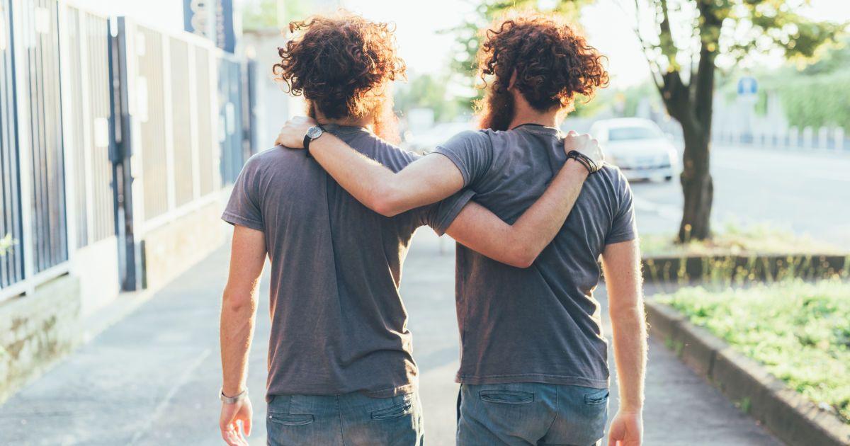 Генетика — не вирок: чому рідні брати та сестри старіють із різною швидкістю