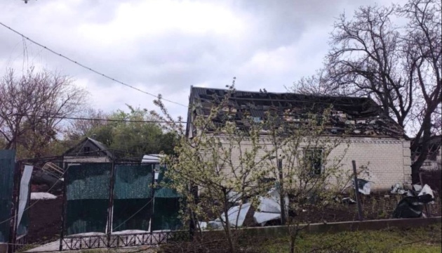 Окупанти обстріляли житловий квартал у Запоріжжі, поранено жінку