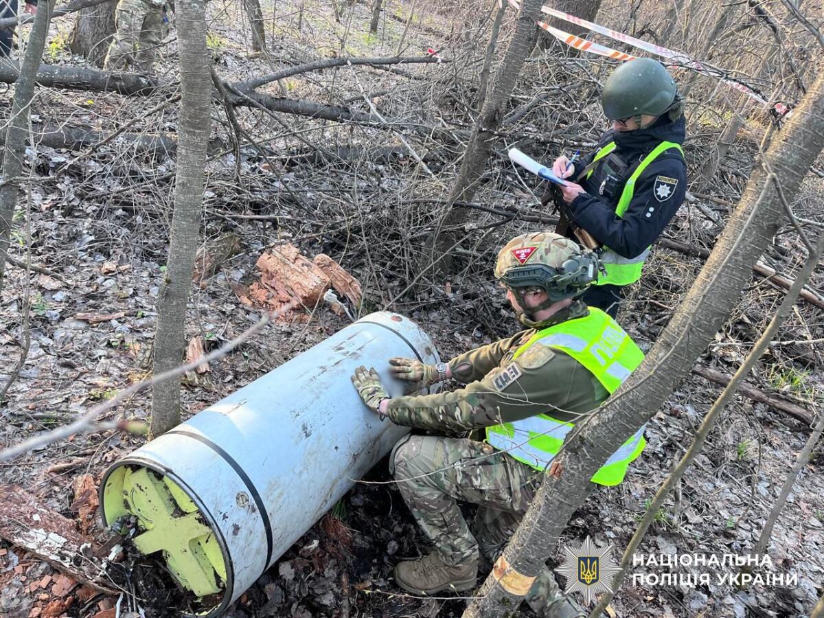 У Києві виявили бойову частину ракети Іскандер-К: над її знищенням працюють вибухотехніки
