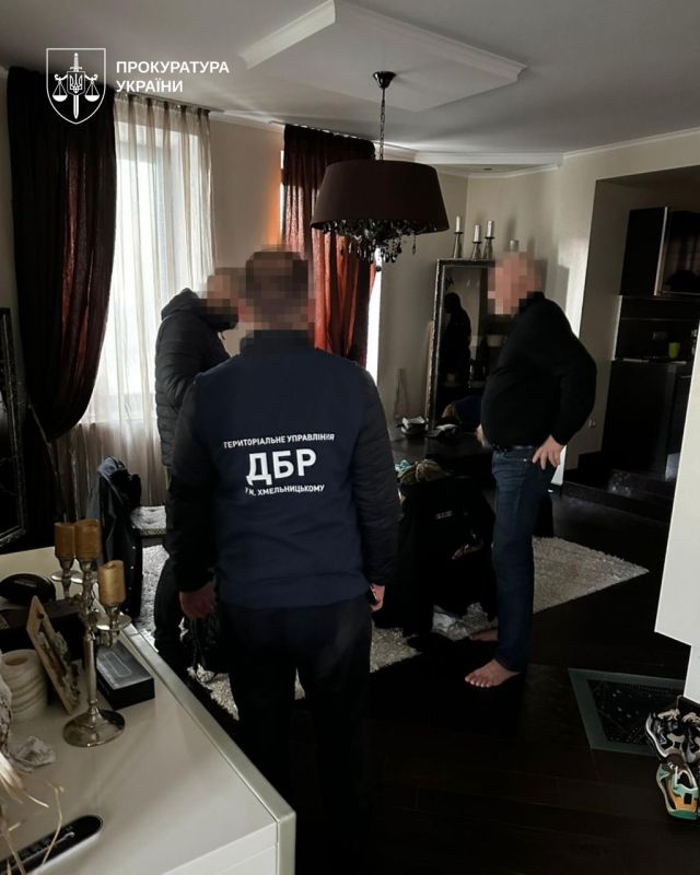 Долю колишнього очільника міграційної служби, який приховав майно на десятки мільйонів гривень, вирішить суд